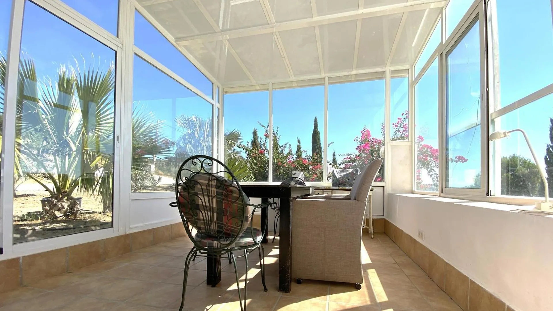 Castle Tower Ground Floor Apartment In Rural Holiday Park 'Cezanne' Tolox 0*,